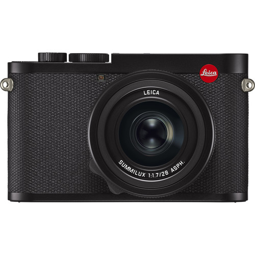 Front view of Leica Q2 camera with Summilux lens at Billu Photos